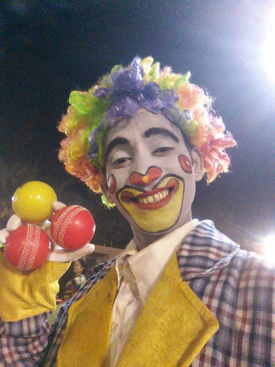 Clown-Juggling