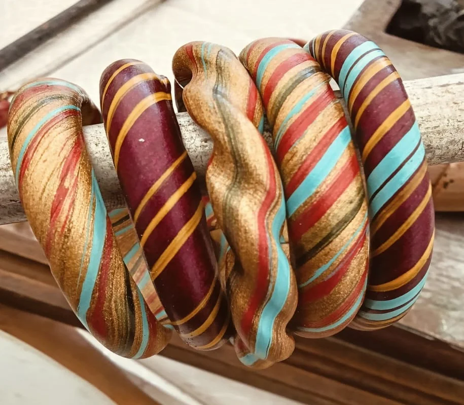 Lac-Bangle Making