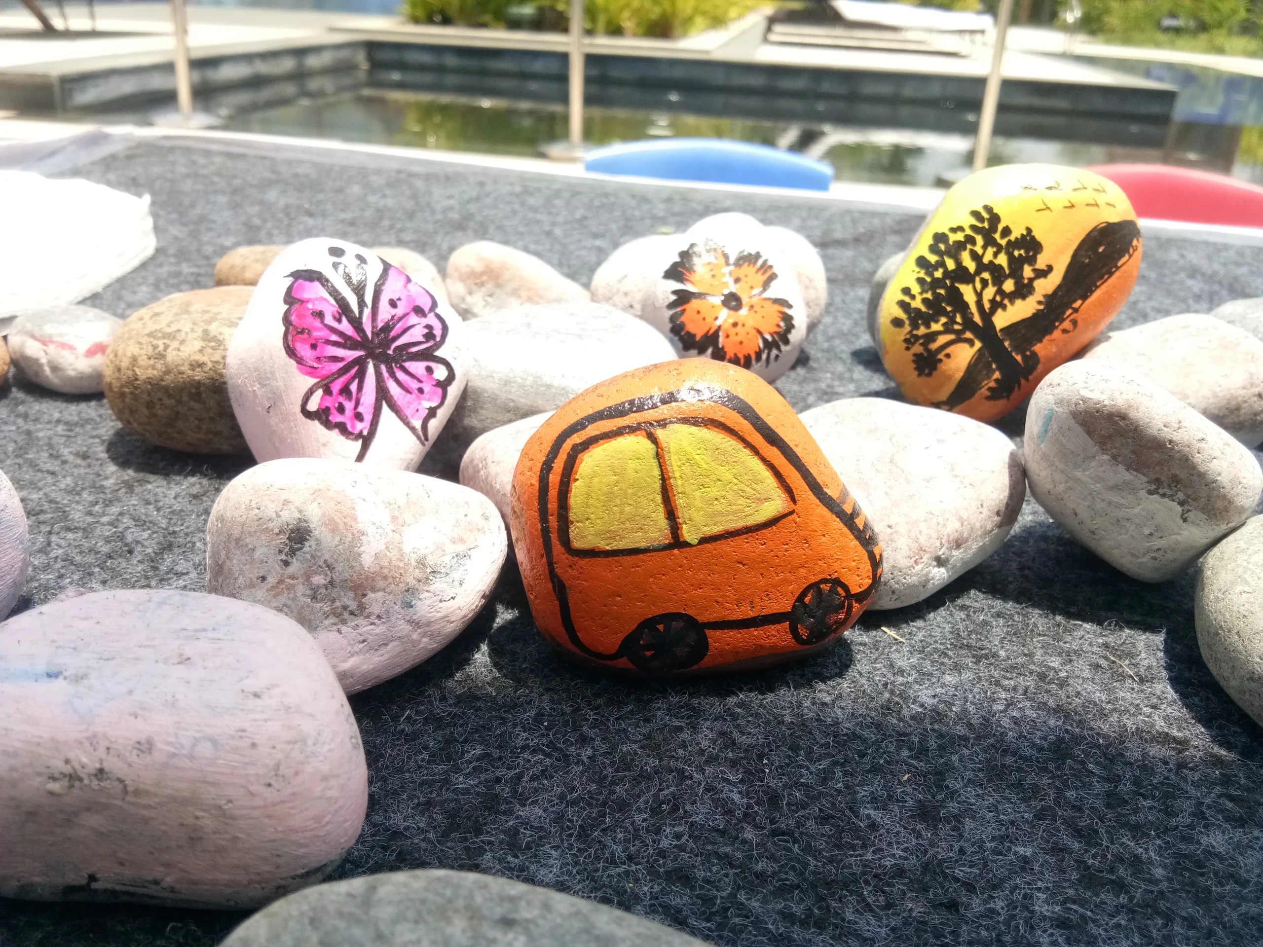 pebble-painting-art