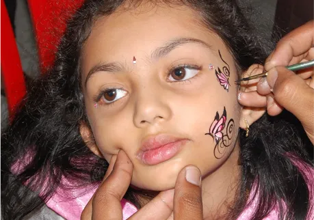 Face-Painting