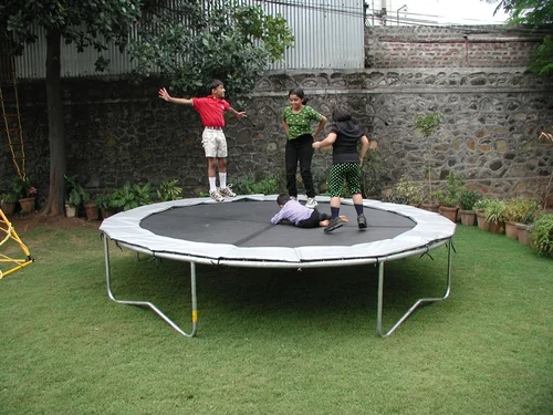 kids-trampolines